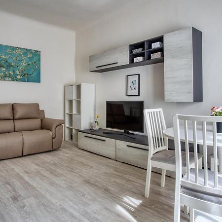 ミラノJoivy Chic 1 Bed Flatアパートメント エクステリア 写真