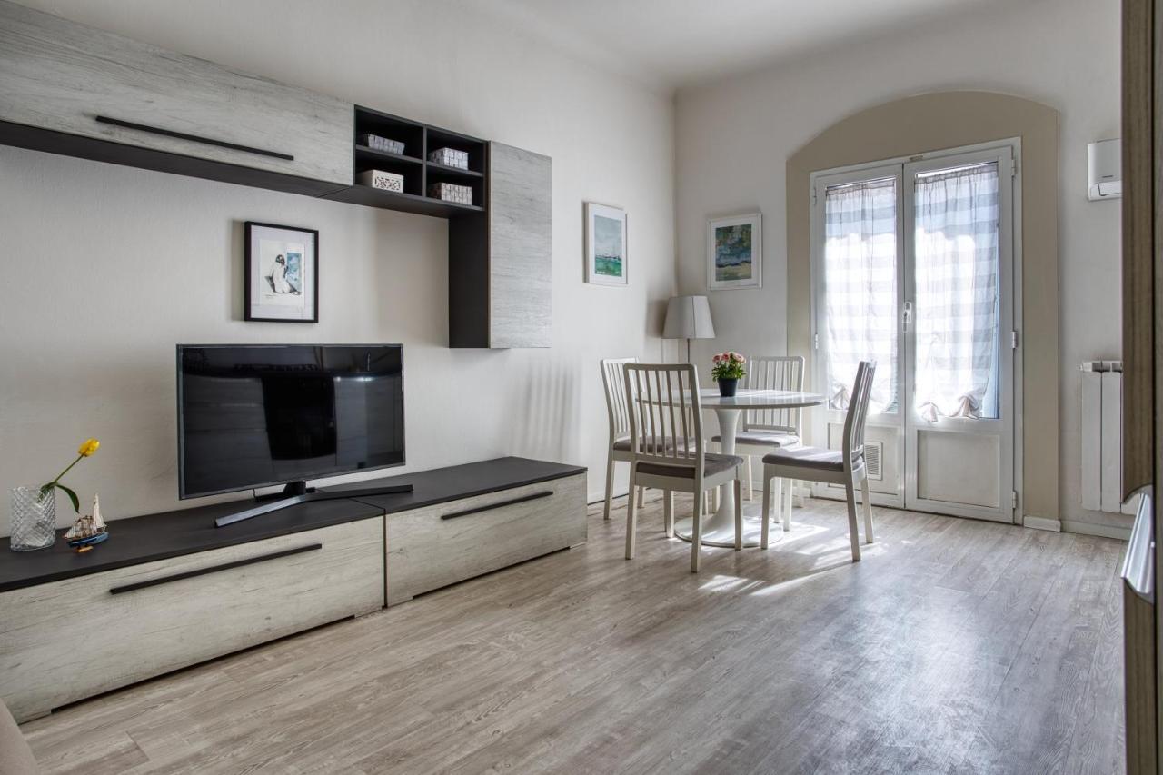 ミラノJoivy Chic 1 Bed Flatアパートメント エクステリア 写真